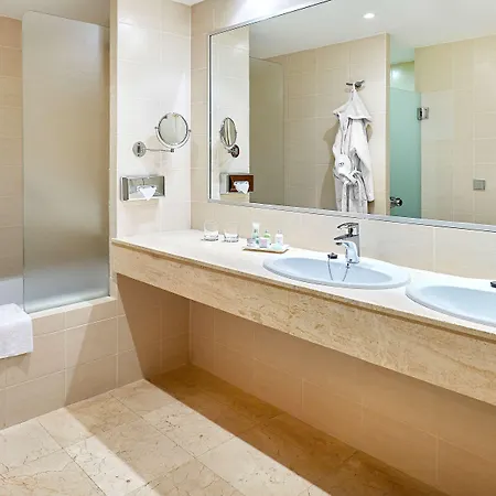 Hotel Nh Ciudad De
