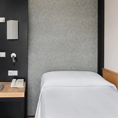 Hotel Nh Ciudad De 3*