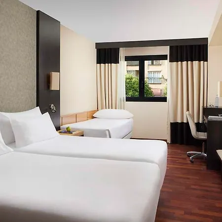 Hotel Nh Ciudad De Valência
